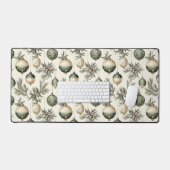 Sage Groene en Gouden Kerst Ornamenten Bureaumat (Keyboard & Muis)