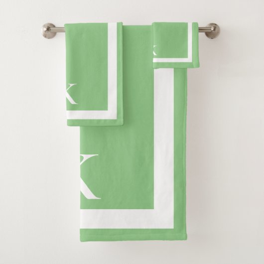 Sage Minimaliste Luxueux Spa Monogrammé (En situation)