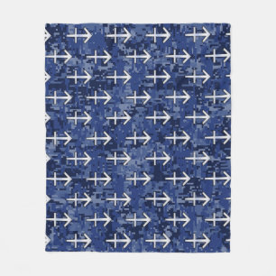 Sagittarius Zodiac Sign on Navy Digital Camouflage Fleece Deken