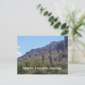 Saguaro's en bergen briefkaart (Staand voorkant)