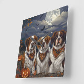 Saint Bernard Halloween Spooky Vierkante Klok (Hoek)