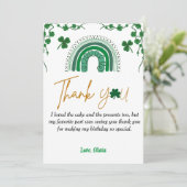 Saint patrick jour de chance un anniversaire carte (Debout devant)