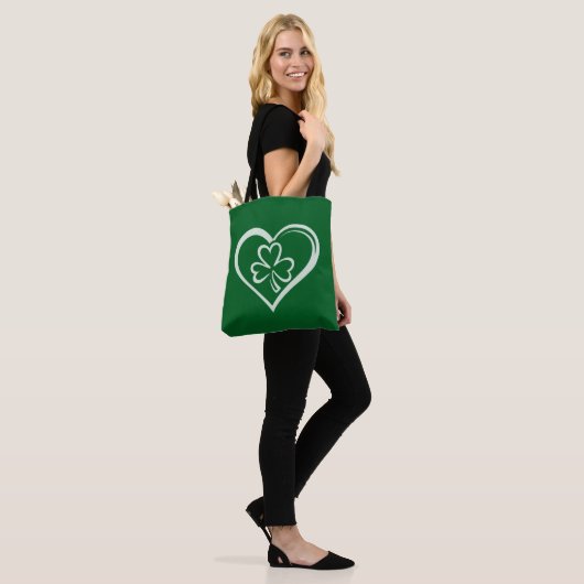 Saint Patrick's Day Funny Shamrock Heart Iers Draagtas (Op model)