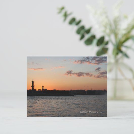 Saint-Pétersbourg, Russie - Carte postale (Debout devant)