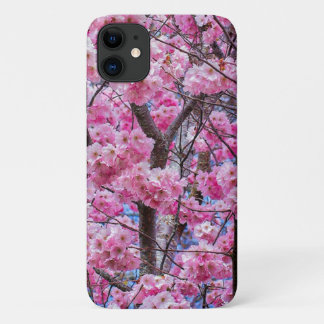 Sakura Blossom Elegance iPhone 11 Hoesje
