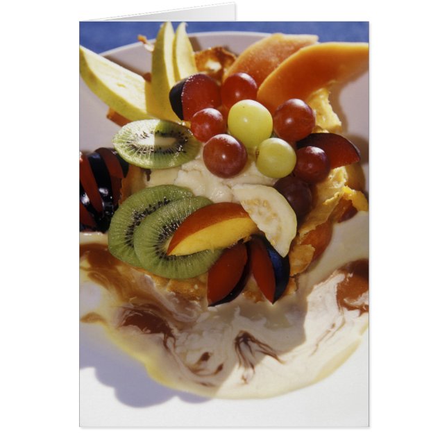 Salade de fruits avec de la glace. (Devant)