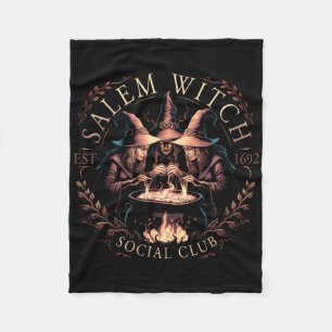 Salem 1692 Social Club Witch Halloween Witchy Wome Fleece Deken