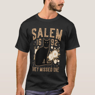 Salem 1692 Ze Hebben Eén Halloween Kat Gemist Sale T-shirt