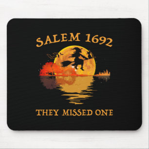 Salem 1692 Ze misten een heks rijdende bezemzaal Muismat