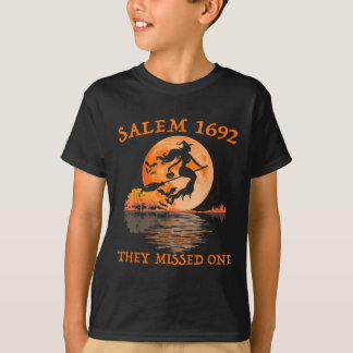 Salem 1692 Ze misten een heks rijdende bezemzaal T-shirt