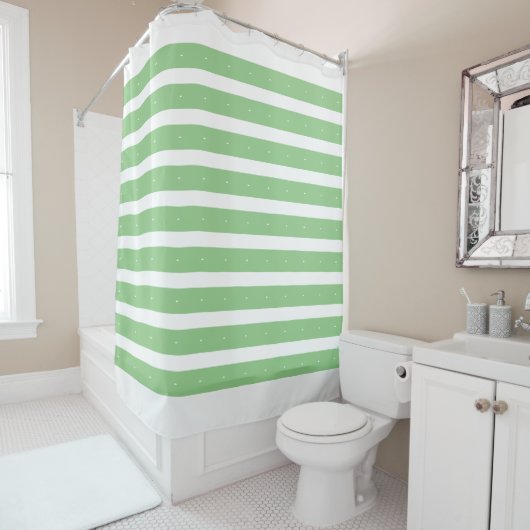 Salie en witte strepen douchegordijn (In situ)