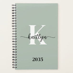 Salie Groene Script Monogram Planner