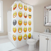 salle de bain avec rideau de douche émojis (En situation)