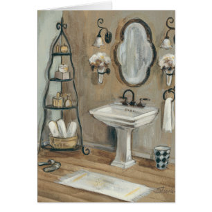 Salle de bains française avec le miroir et l'évi