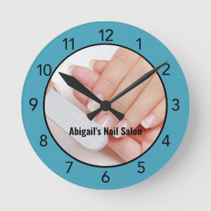 Salon à ongles bleu turquoise Horloge ronde perso