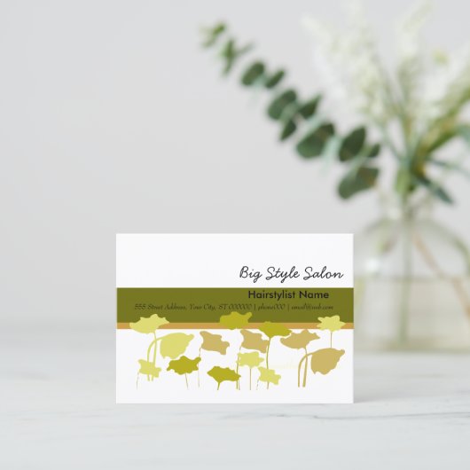 Salon étrange de vert de rendez-vous de rangée    (Debout devant)