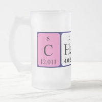 Salue la tasse de mots de table périodique