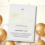 Salutations à 60 ans White Gold Foil Invitation<br><div class="desc">Cette invitation est parfaite pour toute personne souhaitant célébrer un 60e anniversaire jalon en style. Que vous planifiez une grande fête ou un petit rassemblement avec des proches, notre Elegant Minimalist White Gold 60th Birthday Party Foil Invitation est sûr d'impressionner. Conçue dans une esthétique minimaliste, cette invitation présente un arrière...</div>