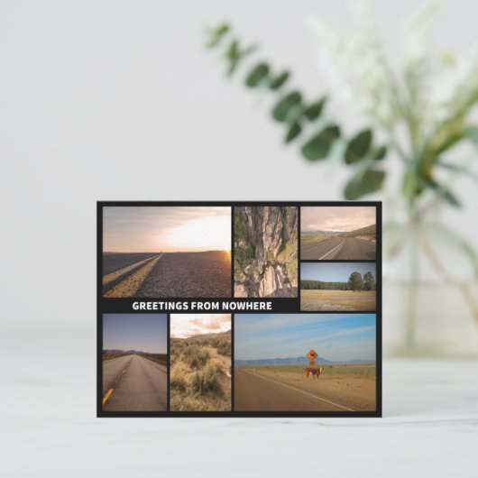 Salutations de carte postale nulle part (Debout devant)