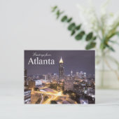 Salutations de la carte postale de la skyline d'At (Debout devant)
