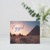 Salutations de la carte postale des pyramides d'Ég (Debout devant)