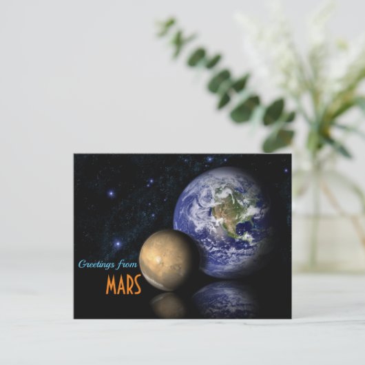 Salutations de Mars à la carte postale Terre (Debout devant)