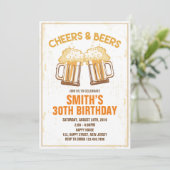 Salutations et bières Invitation d'anniversaire - (Debout devant)