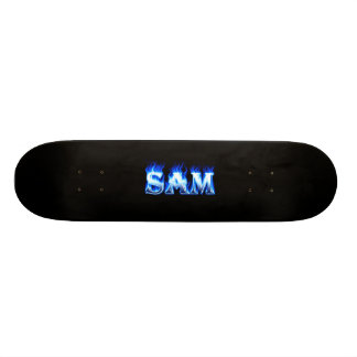 Sam skateboard blauw vuur en vlammenontwerp.