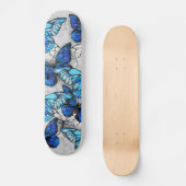 Samenstelling van witte en blauwe vlinders skateboard (Voorkant)