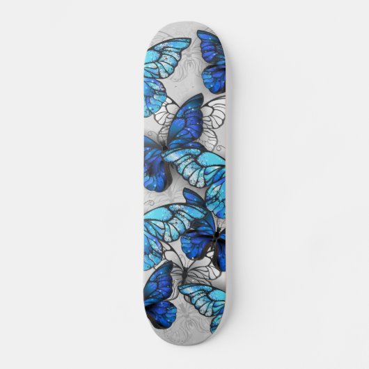 Samenstelling van witte en blauwe vlinders skateboard (Voorkant)
