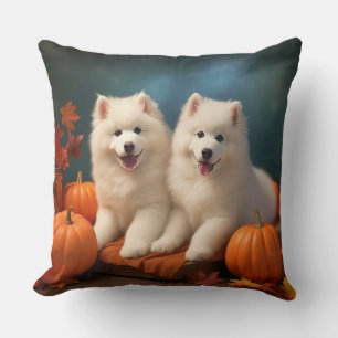 Samoyed Pup Autumn Delight Pompoen Kussen