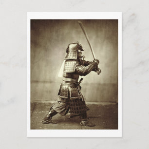 Samurai met verhoogd zwaard, c.1860 (albumenafdruk briefkaart
