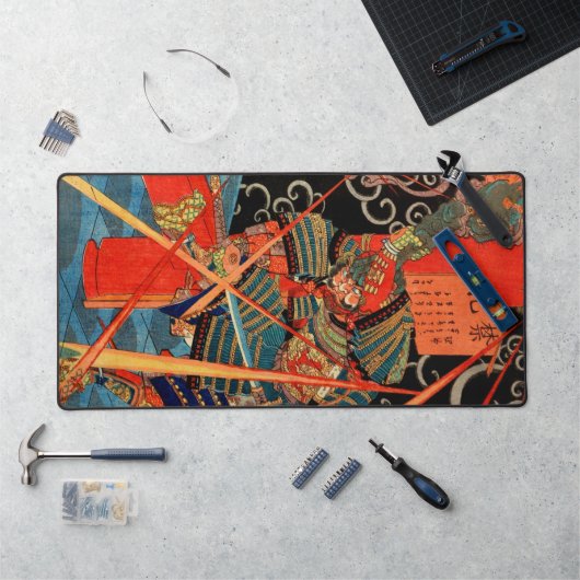 SAMURAI VECHT MET MONSTER BUREAUMAT (Werkstation)