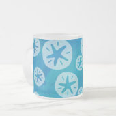 Sand Dollar White en Blue Pattern Matglas Koffiemok (Voorkant links)