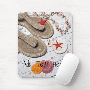 Sandalen, zeeschelpen en Starfish in de strand Muismat