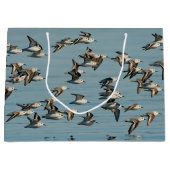 Sanderlings Vliegen in de winter Large Cadeauzakje (Voorkant)