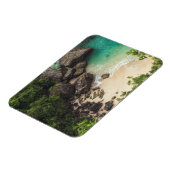 Sandy Beach Cove met groene bomen, Rocks & Ocean Magneet (Linkerzijde)