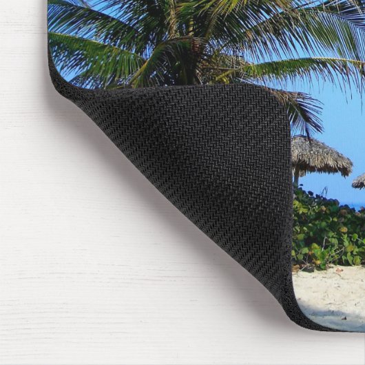 Sandy Beach with Palm Trees and An Ocean Uitzicht Muismat (Hoek)