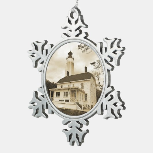 Sandy Hook Lighthouse Tin Sneeuwvlok Ornament (Rechts)