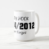 Sandy Hook Vergeet nooit Koffiemok (Voorkant rechts)