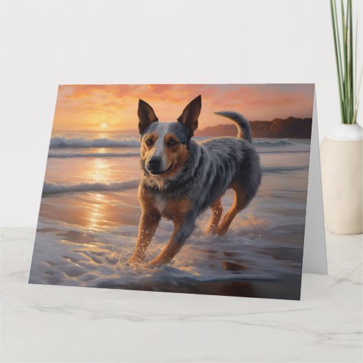 Sandy Paws Australische vee hond op strand zonsond Kaart (Voorkant)