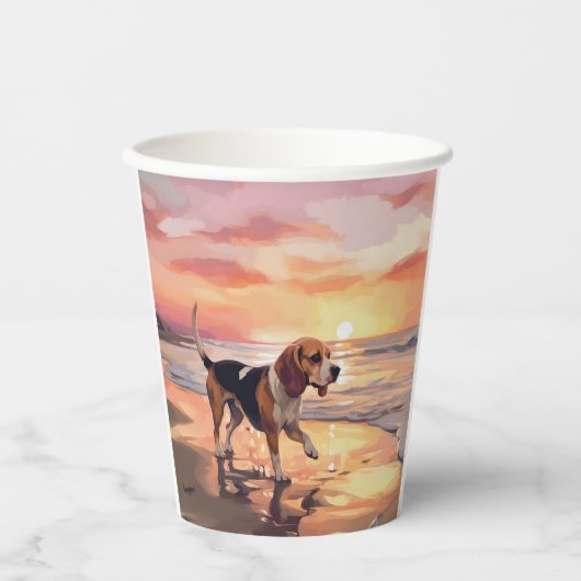 Sandy Paws Beagle Hond op Strand Zonsondergang Papieren Bekers (Voorkant)