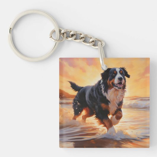 Sandy Paws Berner Berghond op Strand Zonsondergang Sleutelhanger (Voorkant)