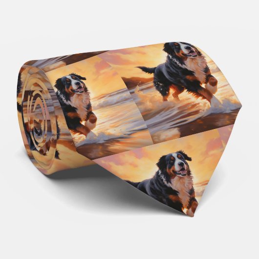 Sandy Paws Berner Berghond op Strand Zonsondergang Stropdas (Opgerold)