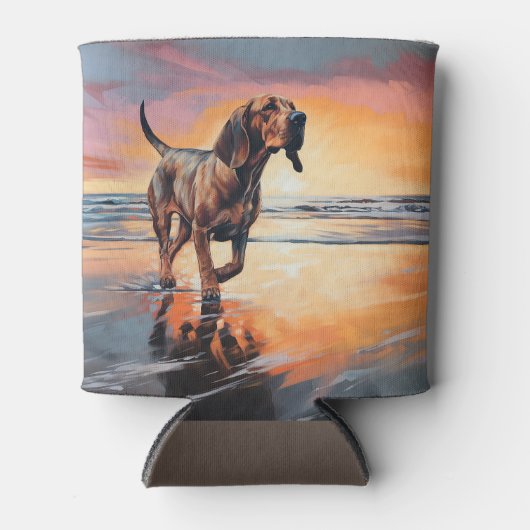 Sandy Paws bloedhond op strand zonsondergang Blikjeskoeler (Voorkant)