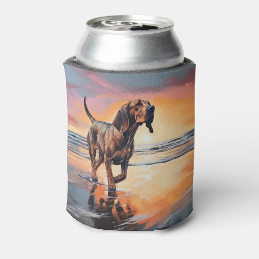 Sandy Paws bloedhond op strand zonsondergang Blikjeskoeler (Blikje Achterkant)