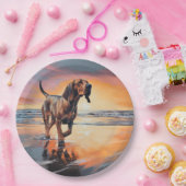 Sandy Paws bloedhond op strand zonsondergang Papieren Bordje (Feest)