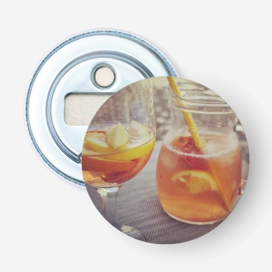 Sangria and Sunshine Button Flesopener (Voorkant)