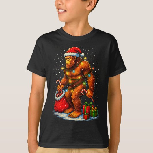 Santa Bigfoot Christmas Lights Funny Sasquatch  T-shirt (Voorkant)
