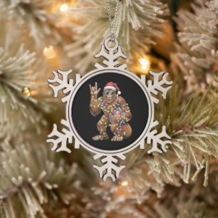 Santa Bigfoot Christmas Lights Rock Funny Tin Sneeuwvlok Ornament